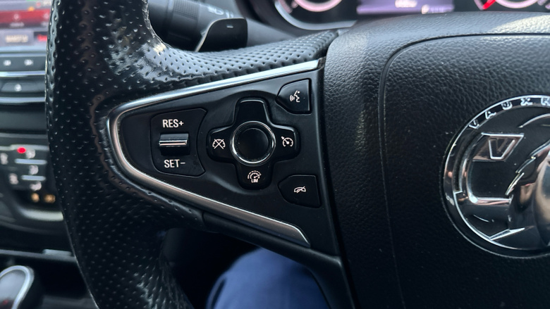 Vauxhall Insignia 2.0 CDTi [170] SRi Vx-line Nav 5dr Auto Diesel Hatchback